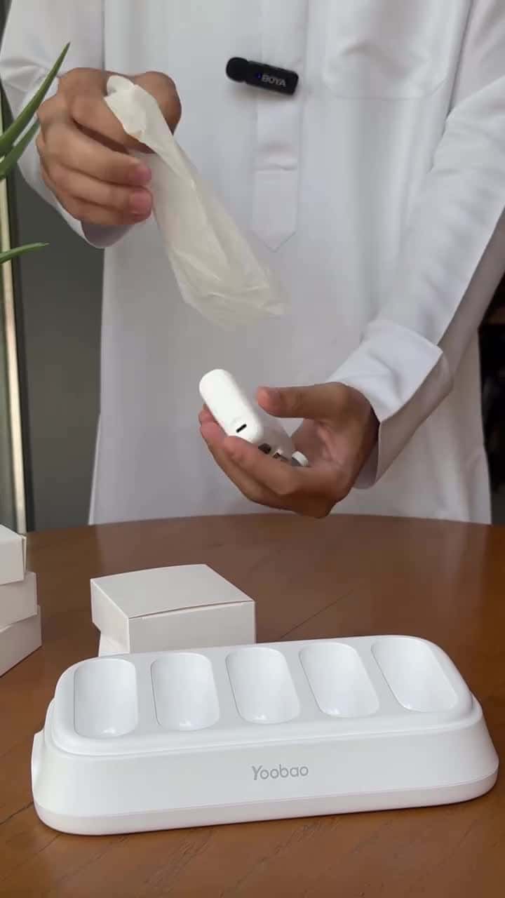 Yoobao 5Pcs 10000mAh Power Bank with Charging Station Set PD 20W Fast Charging