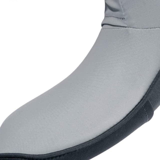 وسادة تدليك الرقبة Baseus Thermal Series Memory Foam U-Shaped Neck Pillow (with 2 Packs of Hot Compress Patches for Replacement) باللون الرمادي