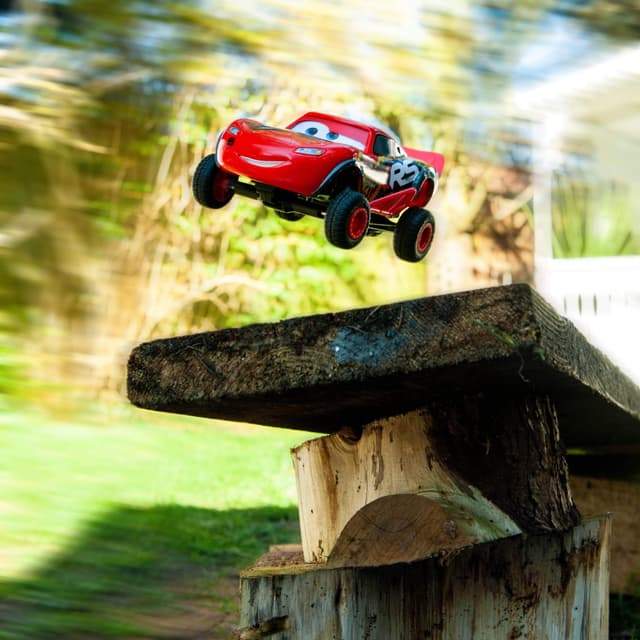 لعبة سيارة السباق DICKIE - CARS 3 XRC TURBO RACER LMQ RC 1:24