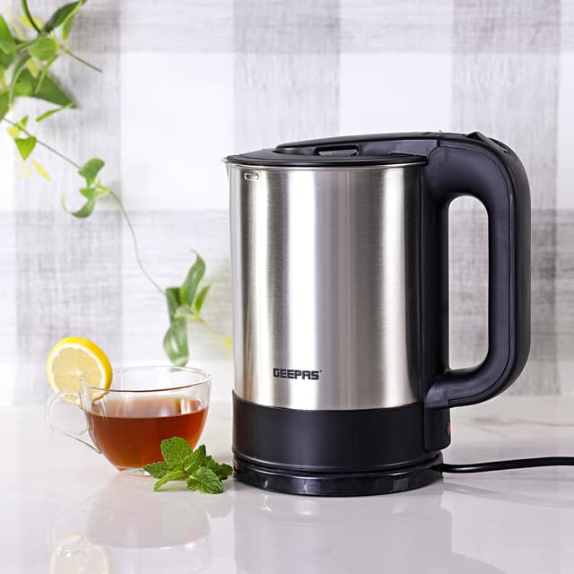 Geepas 1.7L Electric Kettle 2200W - Portable Lightweight with Comfortable Handle - Automatic Cut Off - Stainless Steel Body - Boil Water, Milk, Tea & Coffee- 2 Year Warranty