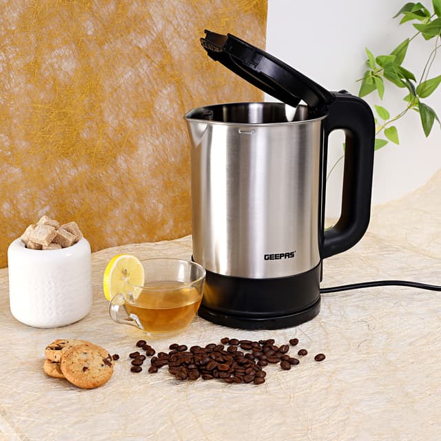Geepas 1.7L Electric Kettle 2200W - Portable Lightweight with Comfortable Handle - Automatic Cut Off - Stainless Steel Body - Boil Water, Milk, Tea & Coffee- 2 Year Warranty