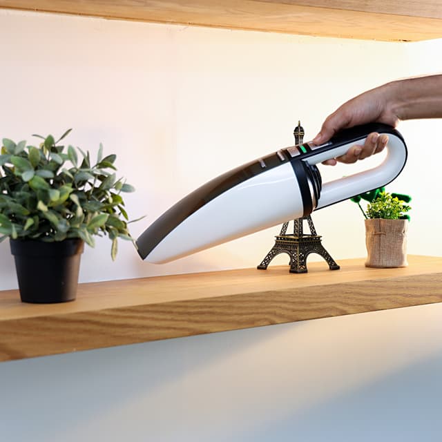 Geepas Vacuum Cleaner GVC19015UK