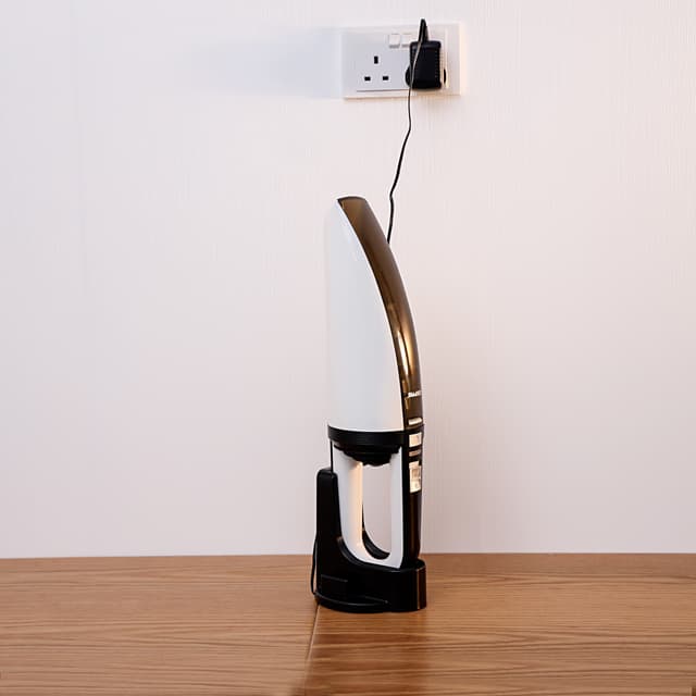 Geepas Vacuum Cleaner GVC19015UK