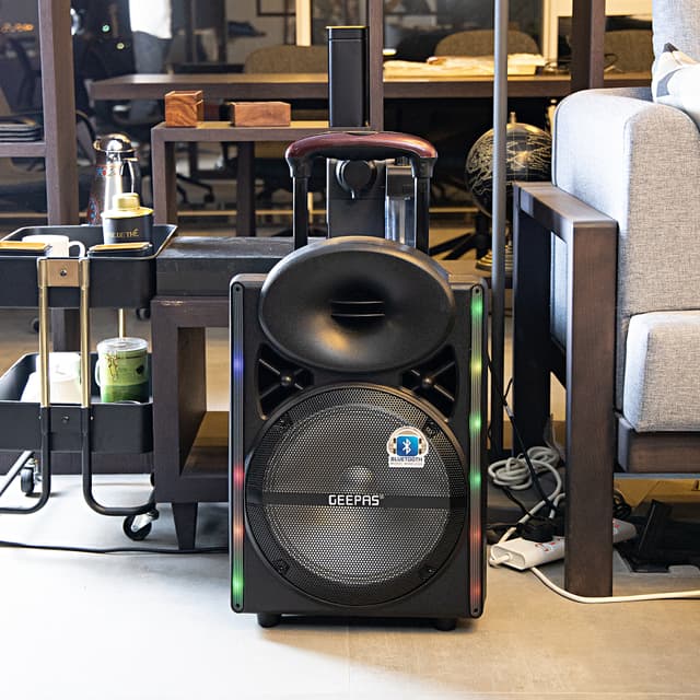 مكبرات صوت للحفلات 12 بوصة مع مايكروفون جيباس  Geepas GMS8567 12-Inch Trolley Bluetooth Speaker