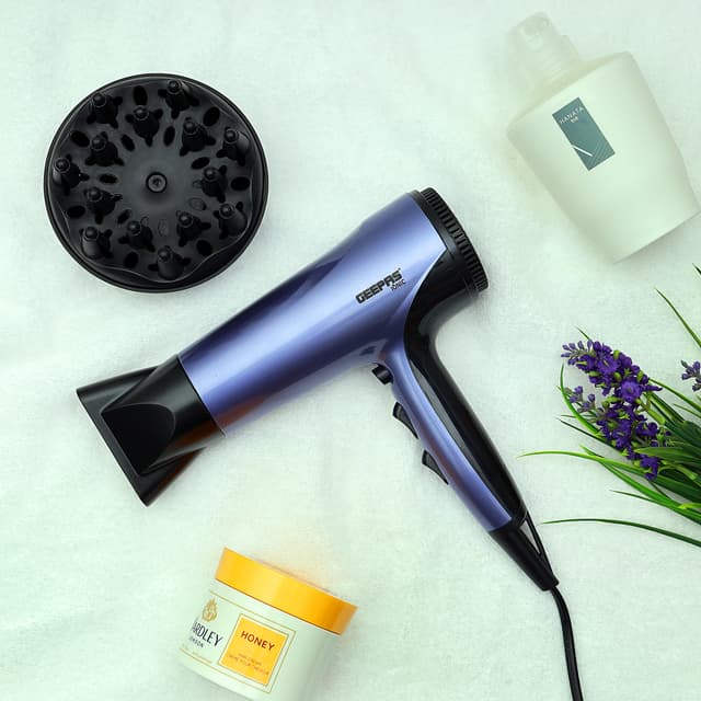 سيشوار Geepas Compact Hair Dryer 1800W