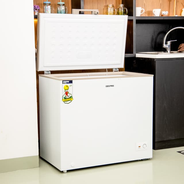 Geepas Chest Freezer GCF2506WAH