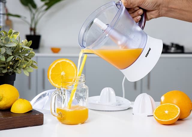 عصارة فواكه بسعة 1.2 لتر Geepas - Citrus Juicer