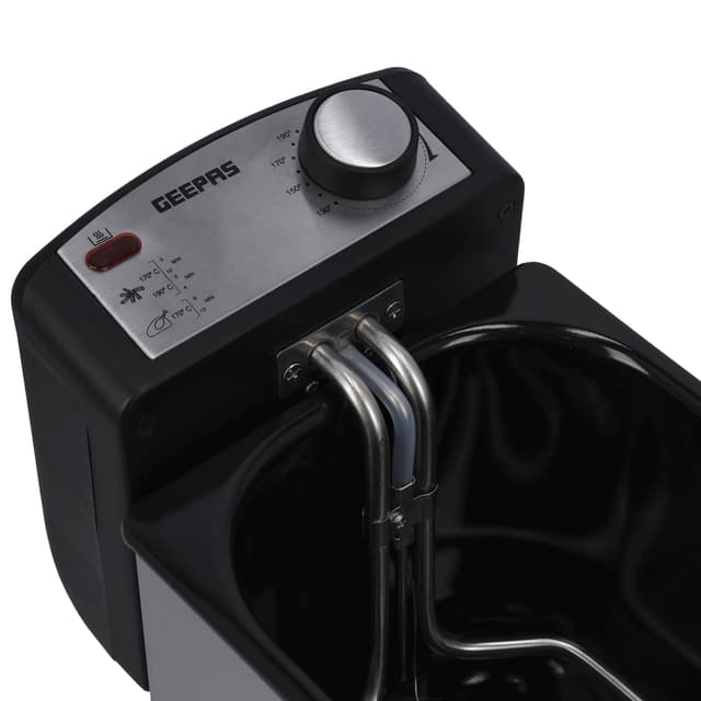 Geepas Compact 2180W Powerful 3L Deep Fryer with Overheat Protection & Chrome Plated Basket GDF36015