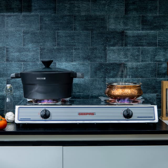 Geepas Automatic Ignition System Stainless Steel Gas Cooker GGC31033