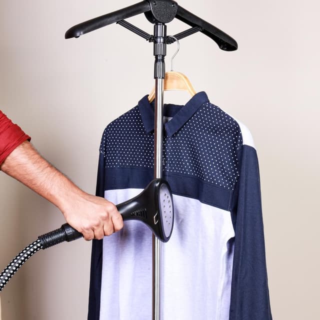 مكواة بخار Geepas 1580W Garment Steamer