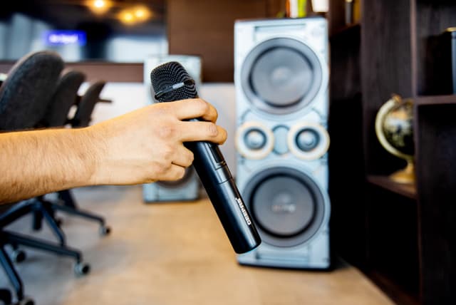 مكبر صوت احترافي (2.1CH ) Geepas