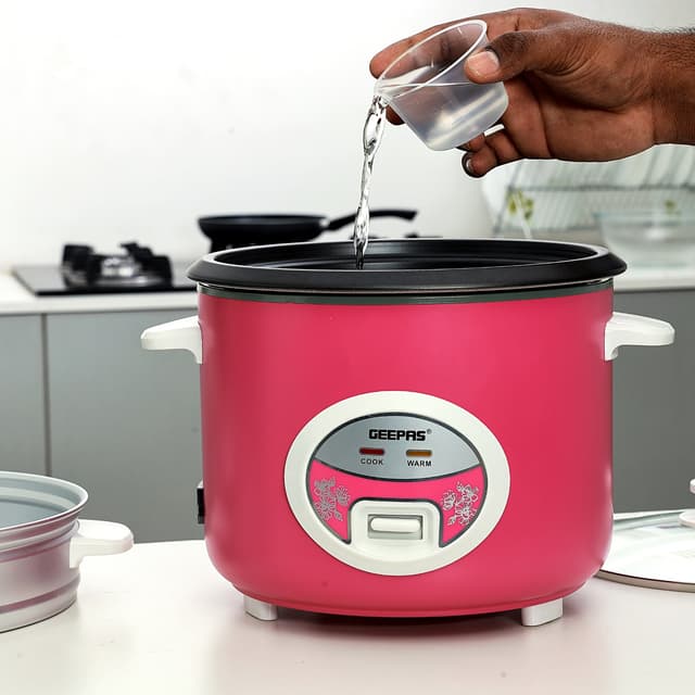 طباخ كهربائي بسعة 1.8 لتر Geepas 1.8L Deluxe Ricer Cooker 700W
