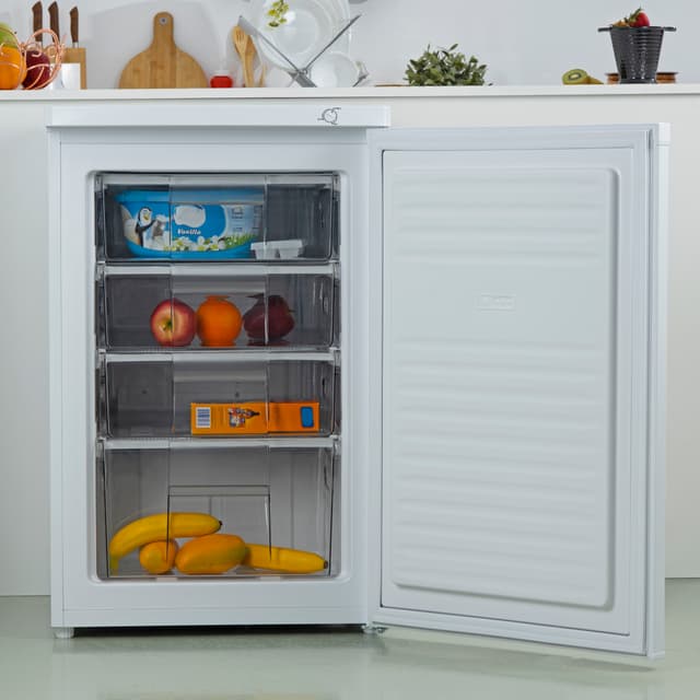 فريزر  Geepas 120L Upright Freezer