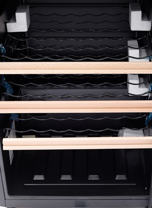 ثلاجة ميني بار زجاج 126لتر NOBEL Bottle Chiller Glass Door