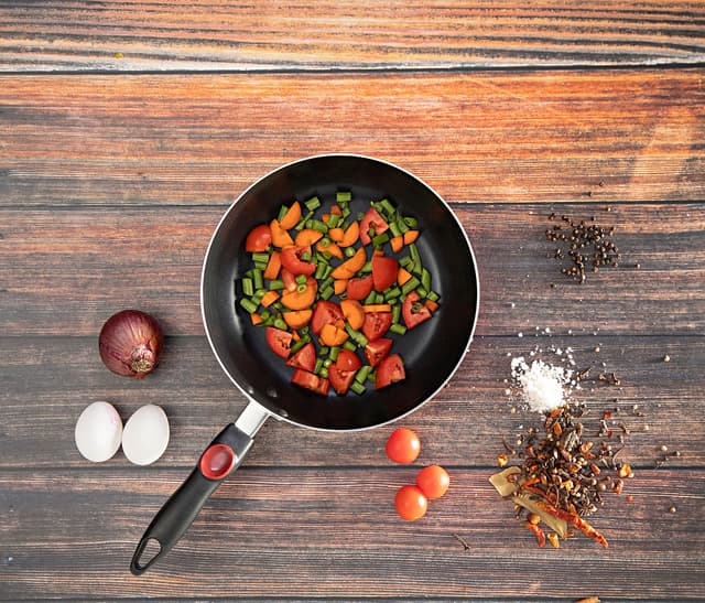 مقلاة (طاوة) 26 سم Royalford Frying Pan