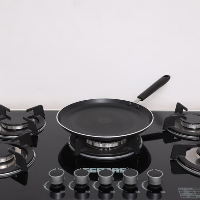 مقلاة فطائر غير لاصقة مقاس 26 سم من رويال فورد Royalford Non-Stick Pancake Pan - Induction Crepe Pan With Heat Resistant Handle, Griddle Dosa