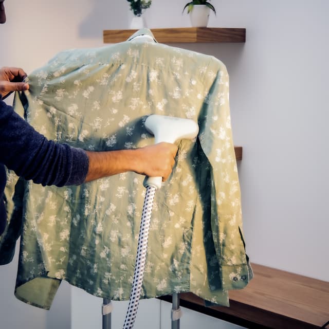 Krypton Garment Steamer/1.7Ltr/2000w 1X1