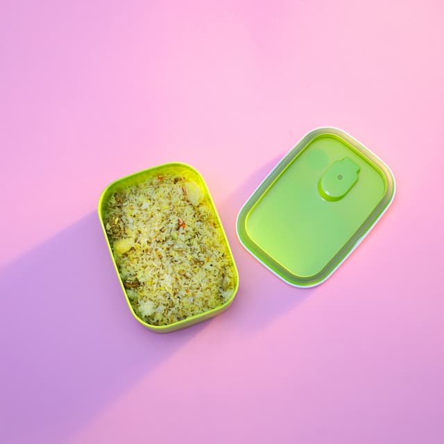 Royalford 790Ml Rect Food Container/Green 1X24