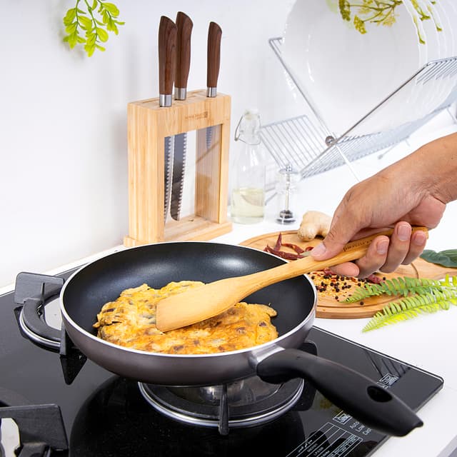 Royalford Bamboo Flat Turner - Heat Resistant Soft Grip Turner, Bamboo, Cooking And Baking Equipment