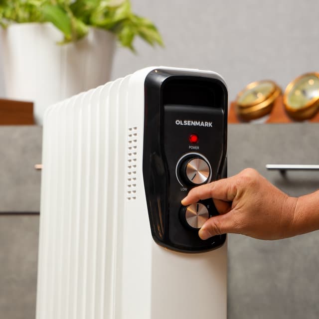 مدفأة كهربائية (شوفاج متنقل) مع 13 شفرة Olsenmark Oil Filled Radiator 13 Fins Radiator