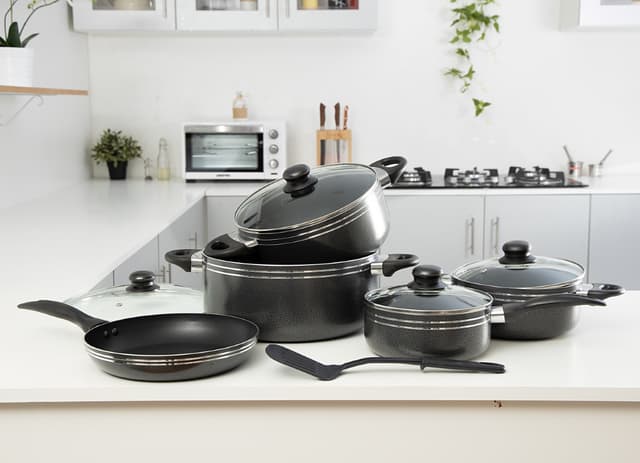 طقم آواني طهي 10 قطع Royalford 10 Pcs Non Stick Cookware Set