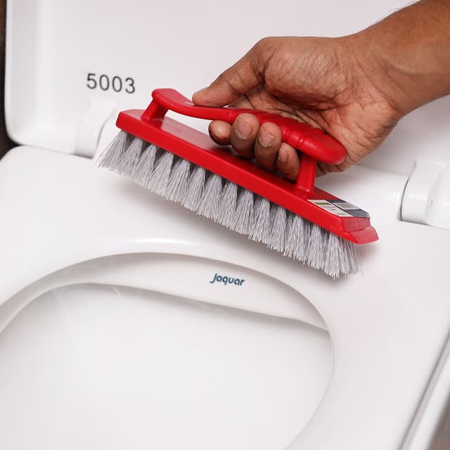 فرشاة تنظيف السجاد يدوية أحمر من رويال فورد Royalford One Click Series Brush