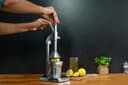 عصارة رمان يدوية ستانلس ستيل ديلكاسا Delcasa Stainless Steel Hand Juicer