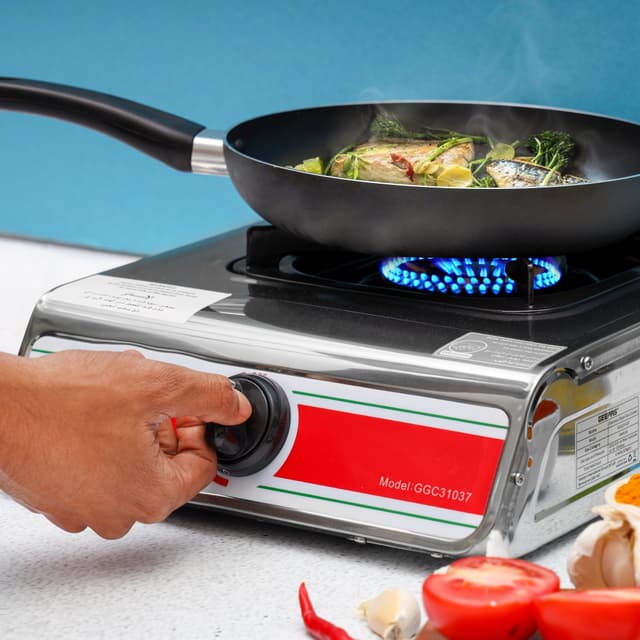 موقد غاز متنقل للرحلات والتخييم شمعة واحدة ستانلس ستيل جيباس Geepas Stainless Steel One Candle Gas Cooker