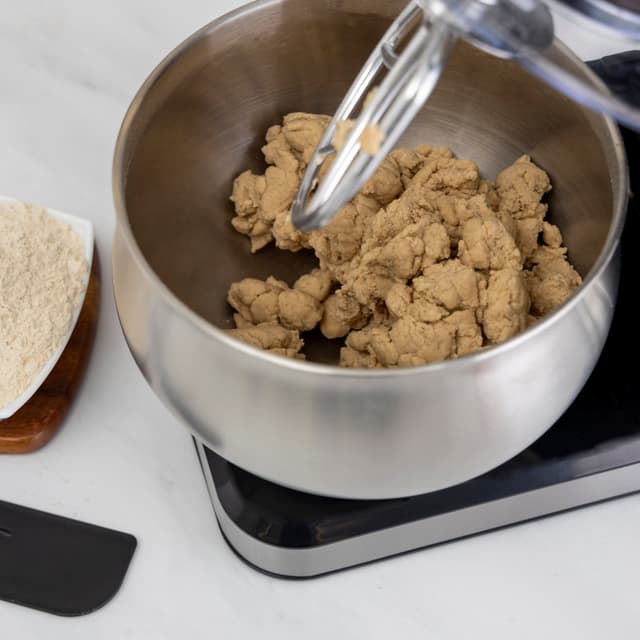 Geepas Multi-Function Kitchen Machine, GSM43044 | 10L Stainless Steel Bowl With Lid | 1.5L Glass Blender Jar | Meat Grinder | 6 Speed Control | Kitchen Electric Mixer With Dough Hook, Whisk, Beater