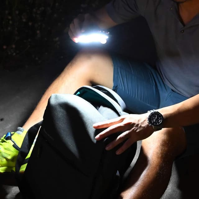 بور بانك بسعة 28000 ميلي أمبير CRONY ES986S-Business Power Bank