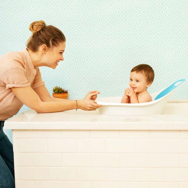 حوض استحمام للأطفال الرضع مونشكين Sit & Soak Tub - Munchkin