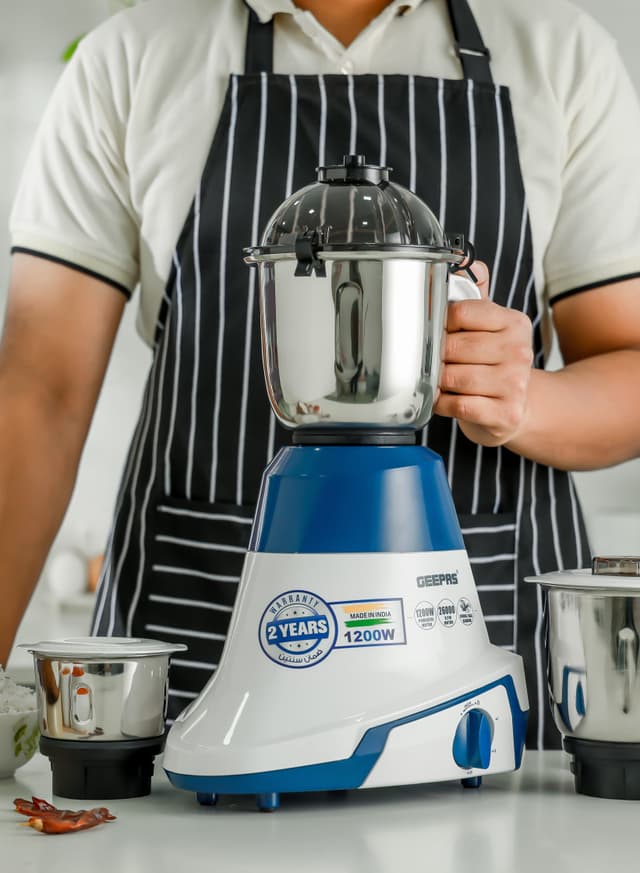خلاط كهربائي 1200 واط 3 سرعات ستانلس ستيل جيباس Geepas 3-In-1 Mixer Grinde Powerful Copper Motor With Stainless Steel Jars 1200 W