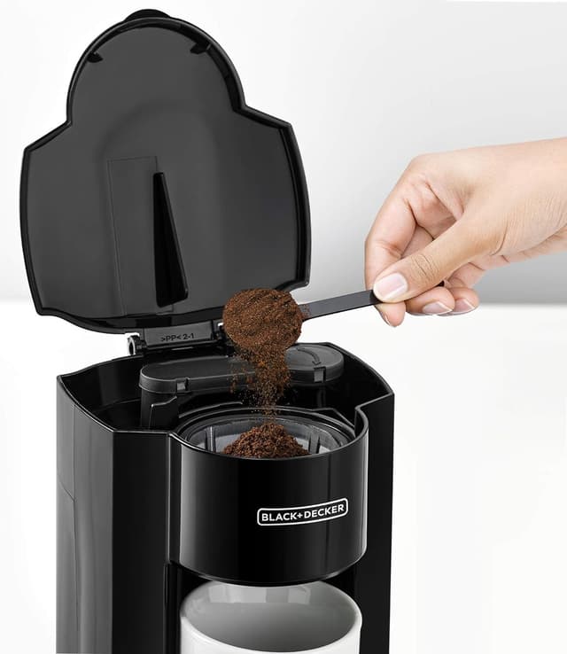 ماكينة اسبريسو صغيرة لفنجان واحد بلاك آند ديكر Black+Decker Coffee Machine For Drip Coffee & Espresso - 147178