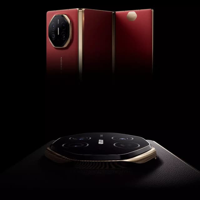 Huawei Mate XT Smartphone 10.2 inches Tri-fold Screen Ultra Thin