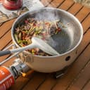 موقد غاز للرحلات مع مقلاة ستانلس ستيل مدمجة 2300 واط Outdoor Portable Gas Stove Nonstick Cooking frying pan