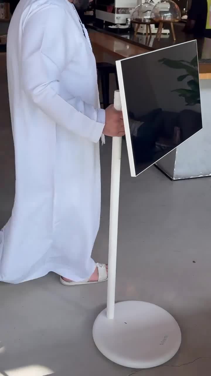 Taktik Portable Smart Screen 27 Inch With Built-in Camera