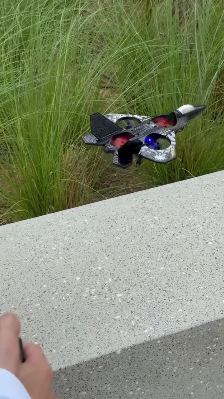 Rechargeable RC Plane with 2.4GHz Remote Control for Kids