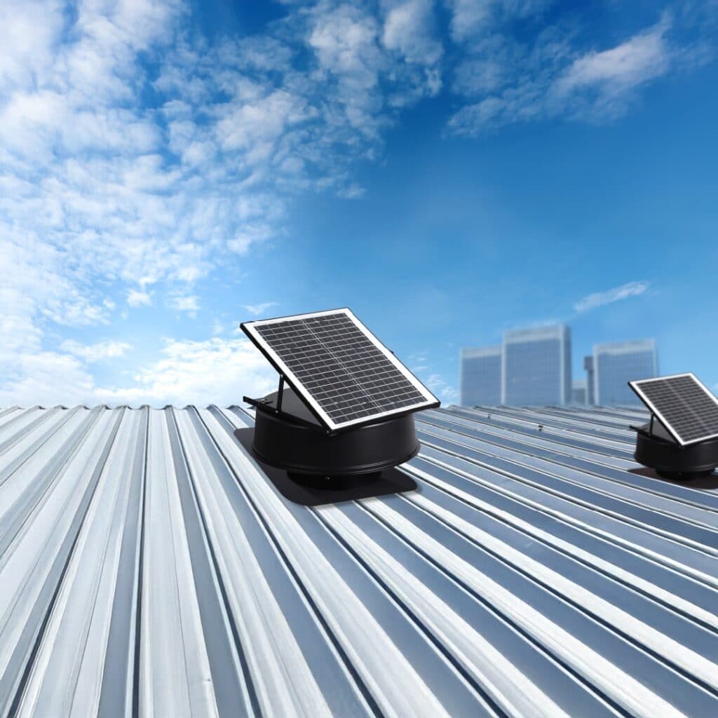 مبرد خزان مياه يعمل بالطاقة الشمسية جرين ليون